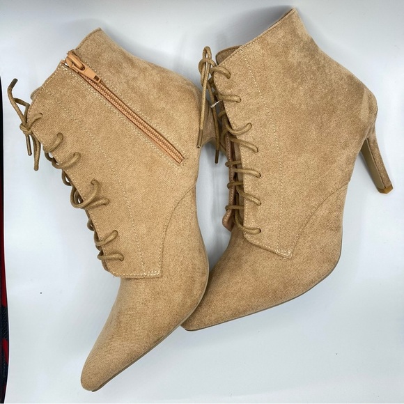 Elegant Tan Lace-Up Ankle Boots EU39 - NEW - Never Worn - Picture 2 of 14